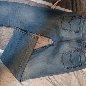 Levi jeans
